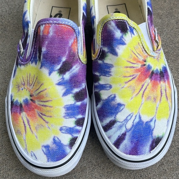 VANS Slip-on Sneakers in Tie-Dye Size 6 - Picture 5 of 10